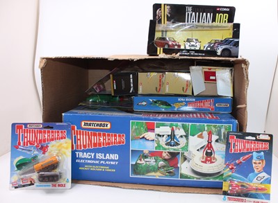 Lot 932 - A large box of boxed modern T.V related models...