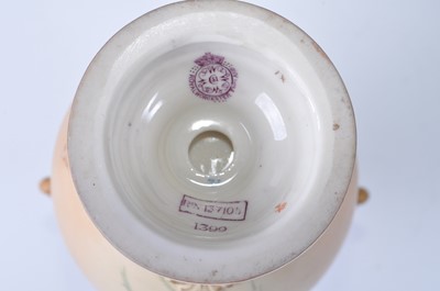 Lot 2028 - An Edwardian Royal Worcester porcelain blush...