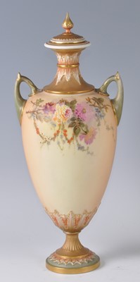 Lot 2030 - An Edwardian Royal Worcester porcelain blush...