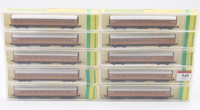 Lot 549 - Ten Minitrix N gauge bogie coaches LNER – 8 x...