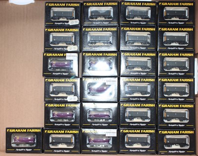 Lot 551 - Twenty five Farish N gauge 373-576 MEA 46...