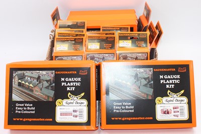 Lot 587 - Seventeen Gaugemaster N gauge plastic kits...