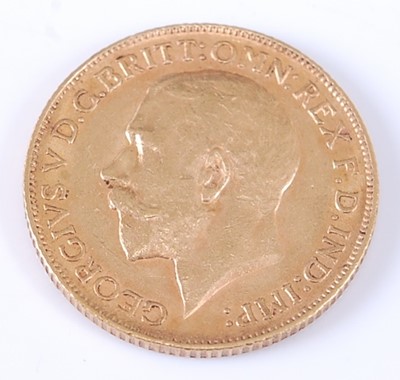 Lot 2023 - Great Britain, 1911 gold full sovereign,...