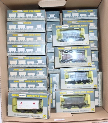 Lot 615 - Box of 35 Wrenn boxed wagons, a variety of...