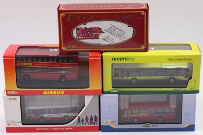 Lot 956 - 1 small box of buses in 1:76 scale by Creative...