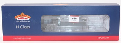 Lot 689 - 32-165DC Bachmann Branchline N class 0-6-0...