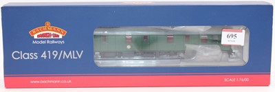 Lot 695 - 31-265 Bachmann Branchline Motor Luggage Van,...