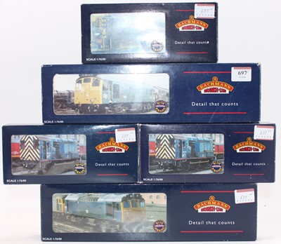 Lot 697 - Five Bachmann Branchline diesel locos: 32-110...