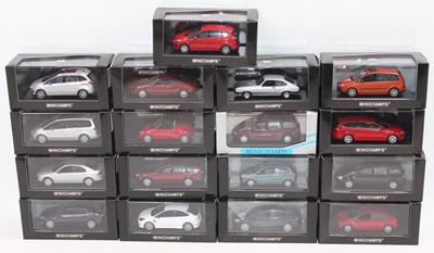 Lot 968 - 1 tray containing 17 Minichamps boxed models...