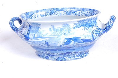 Lot 39 - A Spode blue and white transfer decorated...
