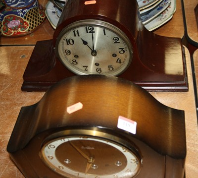 Lot 119 - A 1960s oak cased mantel clock, the eight day...