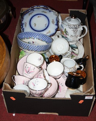 Lot 195 - A box of miscellaneous china to include a...