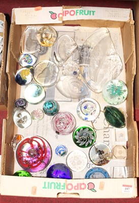 Lot 197 - A collection of various glass paperweights to...