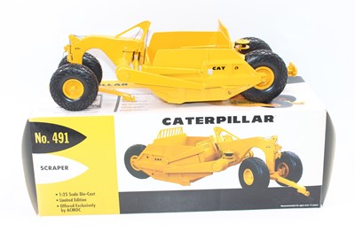 Lot 1274 - First Gear (2010) 1/25th scale Caterpillar...