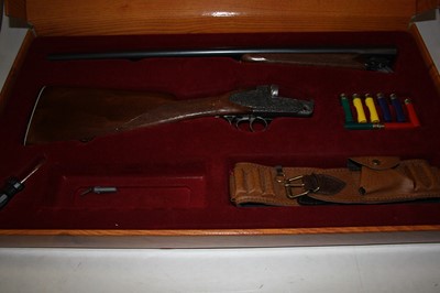 Lot 686 - An Edison Monte Carlo miniature model double...