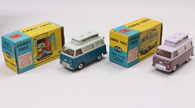 Lot 1953 - A Corgi Toys No. 420 Ford Thames Airborn...