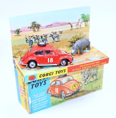 Lot 1961 - A Corgi Toys 256 East African Safari gift set,...