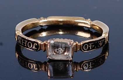 Lot 2651 - An 18th century yellow metal mourning ring,...