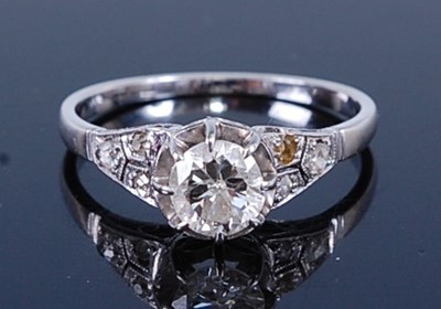 Lot 2652 - A white metal diamond solitaire ring,...