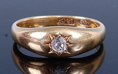 Lot 2657 - A yellow metal diamond solitaire ring,...