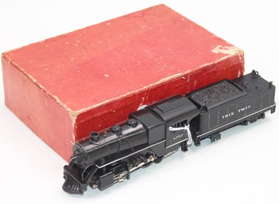 Lot 733 - Trix 9/520 American style loco & tender 0-4-0...