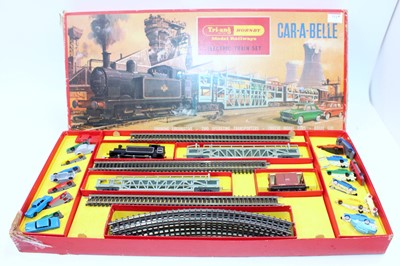 Lot 751 - Triang Hornby RS62 ‘Car-a-Belle' set with...