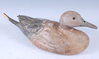 Lot 259 - A contemporary carved and painted pine decoy...