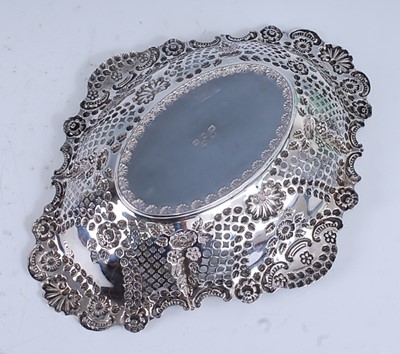Lot 2158 - A late Victorian pierced silver bonbon dish,...