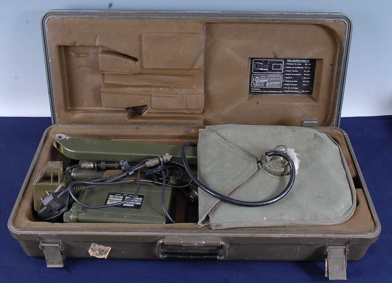 Lot 71 - A French Army DM. 5A type mine detector,...