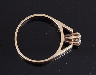 Lot 2728 - A yellow metal diamond single stone ring,...