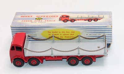 Lot 1725 - Dinky Toys No. 905 Foden flat truck with...