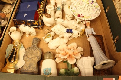 Lot 64 - A box of miscellaneous items, to include...