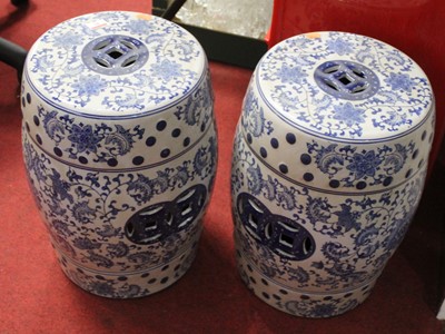 Lot 83 - A pair of reproduction Chinese style blue and...