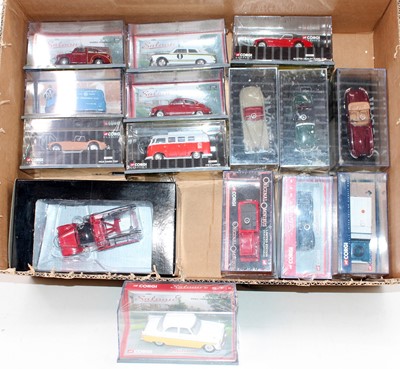 Lot 994 - 15 various boxed and plastic cased Corgi...