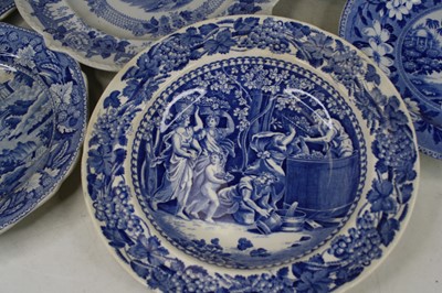 Lot 121 - A small collection of blue and white transfer...