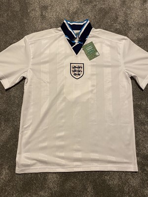 Lot 22 - Paul Gascoigne: Singed 1998 England Shirt A...