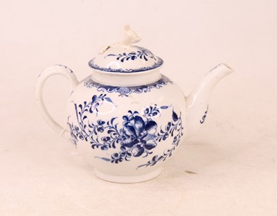 Lot 202 - An 18th century Lowestoft teapot and cover, of...