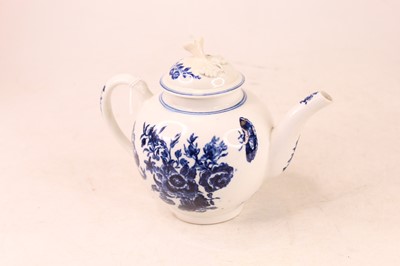 Lot 206 - An 18th century Worcester blue and white...