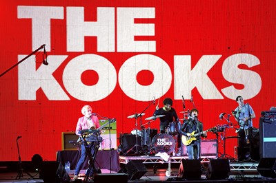 Lot 49 - The Kooks: Signed Guitar   Ooh La a white...