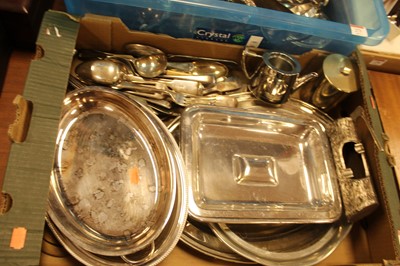 Lot 272 - A box of miscellaneous metalware, to include...