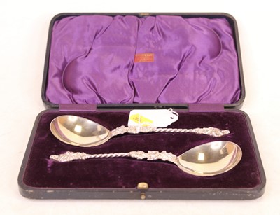 Lot 281 - A pair of Edwardian silver anointing spoons,...