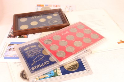 Lot 317 - A collection of miscellaneous coins, to...