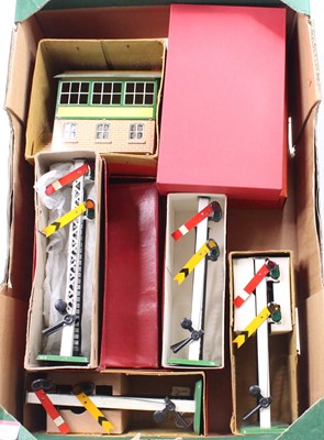 Lot 349 - Various Hornby items: 1949-55 No.2 Signal...