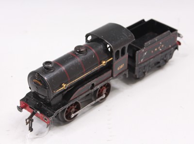 Lot 354 - 1931-6 Hornby No.0 clockwork loco & tender...