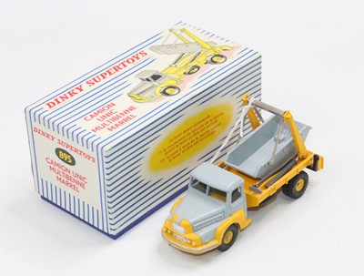 Lot 1818 - A French Dinky Toys No. 895 Camion Unic multi...