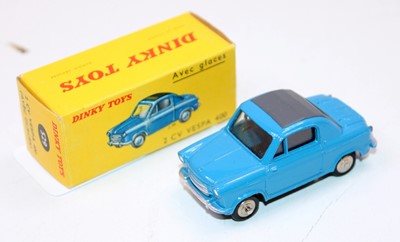 Lot 1874 - French Dinky Toys, 529 2CV Vespa 400, blue,...