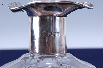 Lot 2276 - A George V decanter, the clear glass body...