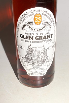 Lot 1432 - Glen Grant 25 year old Highland malt Scotch...