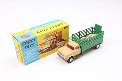 Lot 2048 - Corgi Toys No. 484 Dodge Kew Fargo livestock...