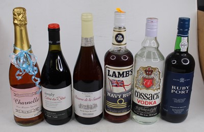 Lot 1509 - Drambuie liqueur, one bottle in carton; Croft...